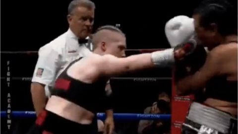 VIDEO: Boxeadora mexicana está en coma inducido tras ser noqueada