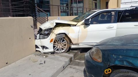 Pareja resulta herida tras sufrir asalto en un banco en Tijuana