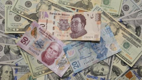 Peso mexicano refuerza su avance y se mantiene por debajo de 20/dlr