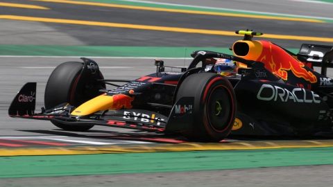 Checo Pérez termina sexto en la tercer práctica libre del Gran Premio de España