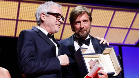 Cuarón premia en Cannes a 'Triangle of sadness', cinta con producción mexicana