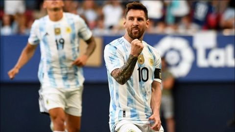 Messi anota los cinco goles con los que Argentina venció a Estonia