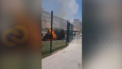 VIDEO: Camioneta en llamas y fuera de control en Tijuana