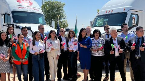 Reconoce Consulado labor de transportistas binacionales