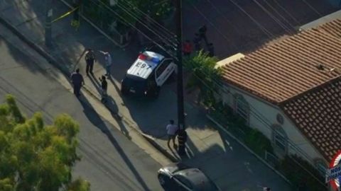 Mueren dos policías acribillados en California en una emboscada