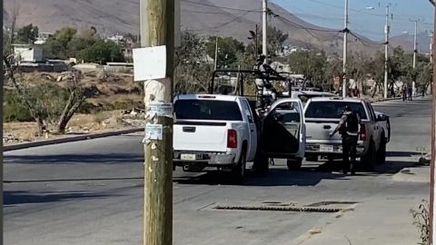 Enfrentamiento armado en plena vía pública causa pánico en Tijuana