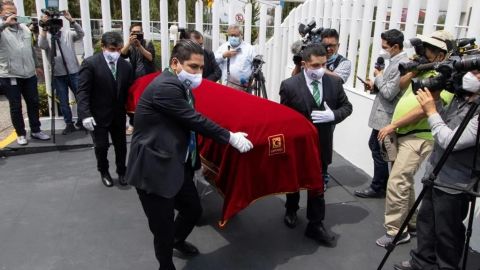 Funeral de Echeverría: con priístas y sin manifestaciones