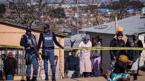 Al menos 15 muertos tras tiroteo en bar de Sudáfrica