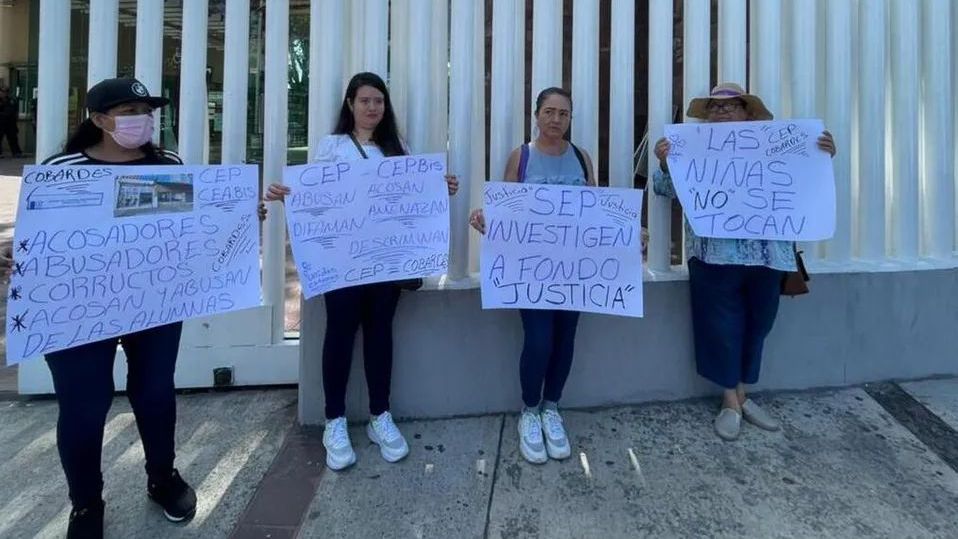 Familia pide justicia en la SEP, joven fue expulsada tras denunciar ...