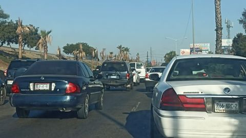 Carriles lentos por Vía Rápida se encuentran intransitables