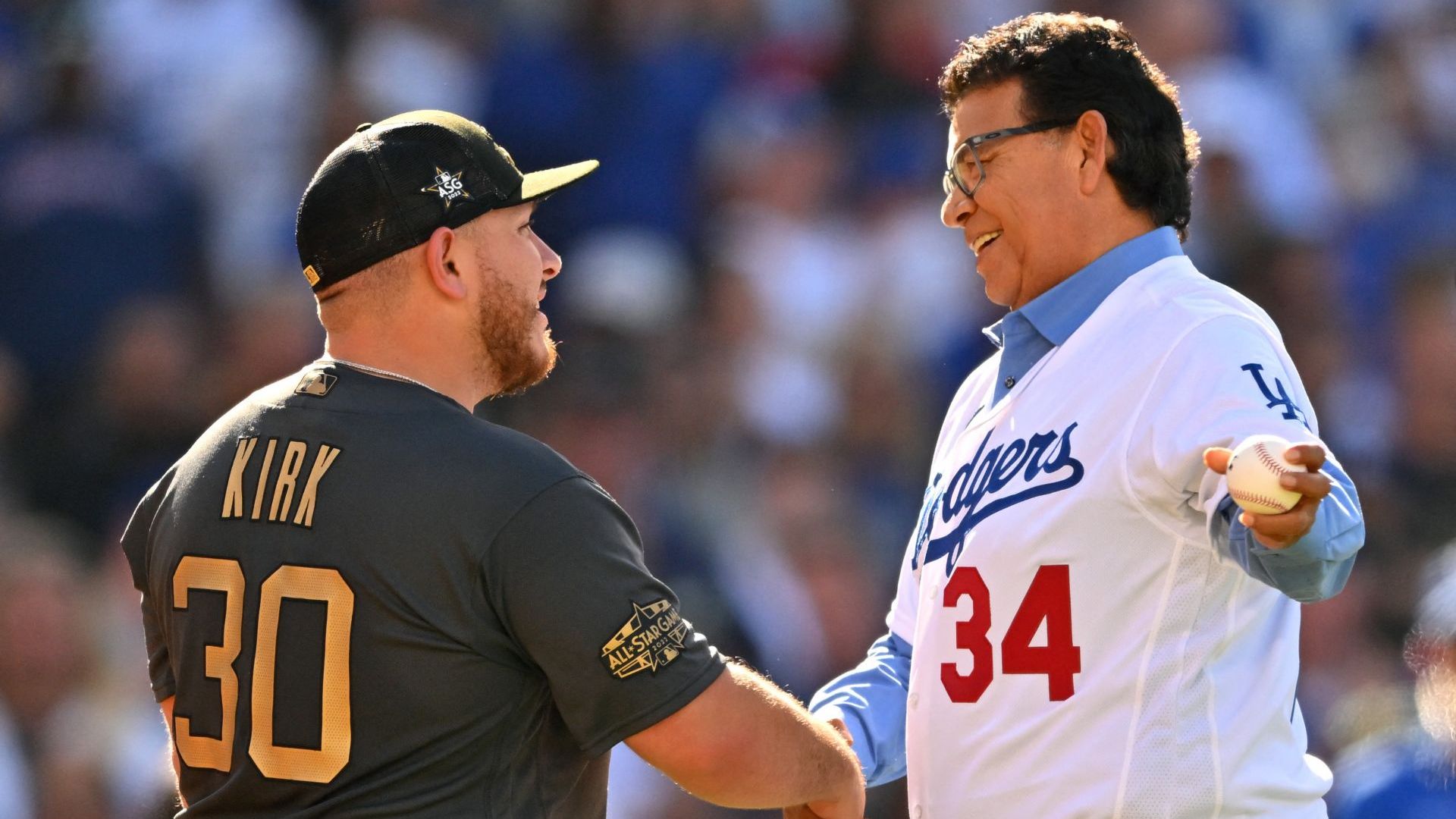 Los Angeles Dodgers retiran el número 34 de Fernando Valenzuela.