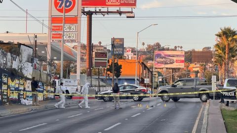Asesinan a hombre frente a decenas de automovilistas en Tijuana