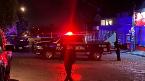 Ejecutan a 2 hombres y dejan a 2 mujeres heridas en mini casino de Tijuana