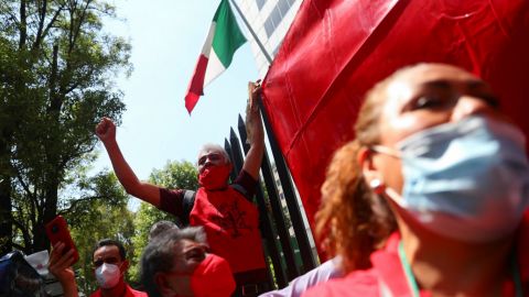 AMLO espera Telmex y trabajadores alcancen acuerdo pronto sobre disputa laboral