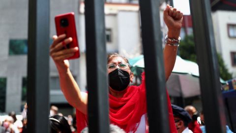 Levantan huelga en Telmex