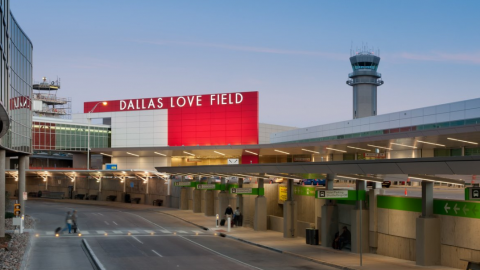 Reportan disparos en aeropuerto de Dallas