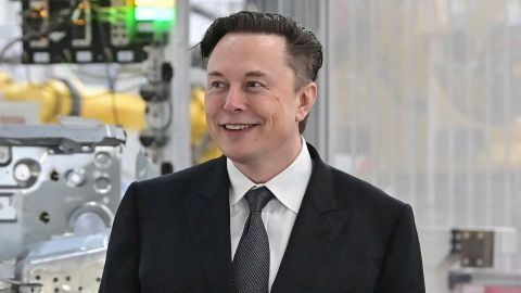 Elon Musk afirma que subió la información de su cerebro a la nube por esta razón