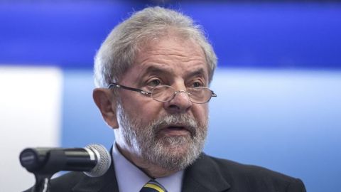Lula mantiene ventaja sobre Bolsonaro a dos meses de los comicios en Brasil