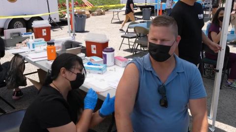 Buscan vacunar contra viruela del mono a la comunidad LGTB de San Diego
