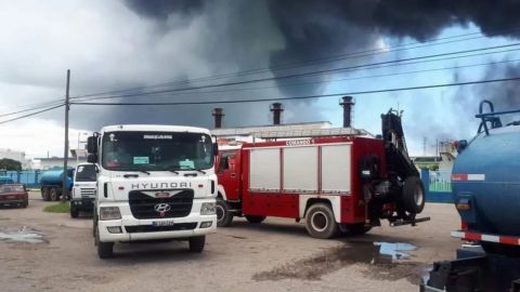 AMLO instruye a Pemex, Semar y Sedena apoyar a sofocar incendio en Cuba