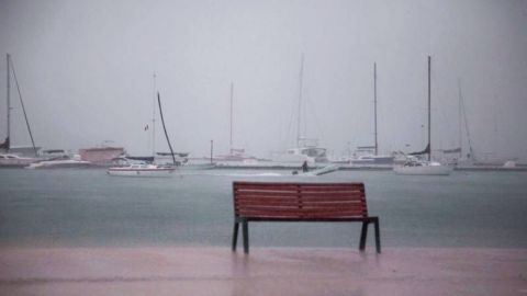 Ciclón tropical ‘Cuatro’ toca tierra en costas de Tamaulipas