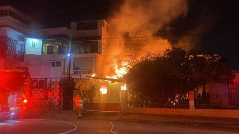 Fuego consume dos viviendas en Tijuana