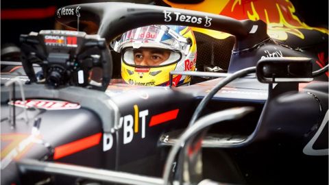 Checo Pérez saldrá segundo en el GP de Bélgica, Sainz ganó la 'pole'