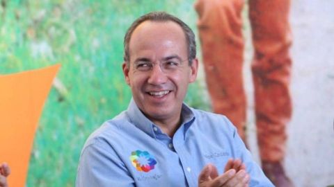 “Miren la vergüenza de Calderón”: AMLO exhibe tuit de Felipe Calderón