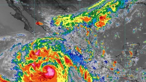 Tormenta tropical Kay se intensifica a huracán categoría 1