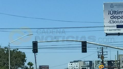 Fallan semáforos en Blvd. Cuauhtémoc Sur