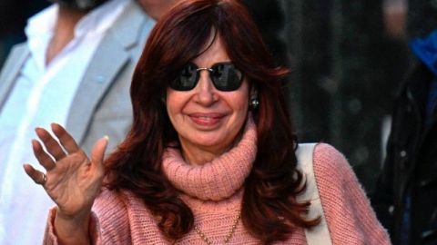Atacante de Cristina Fernández planeó agresión con su novia, afirma jueza