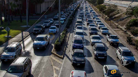 Automóviles provocan el 70% de la contaminación en ciudades de Baja California