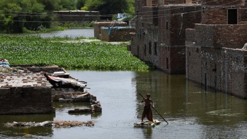 Las inundaciones de Pakistán suponen una amenaza mortal para los niños