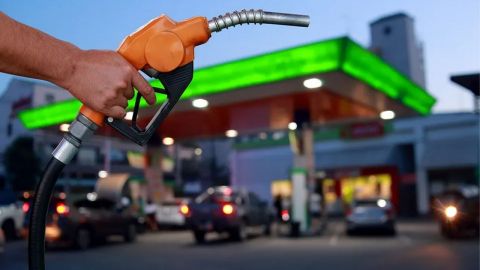 Hacienda vuelve a bajar estímulos a gasolinas