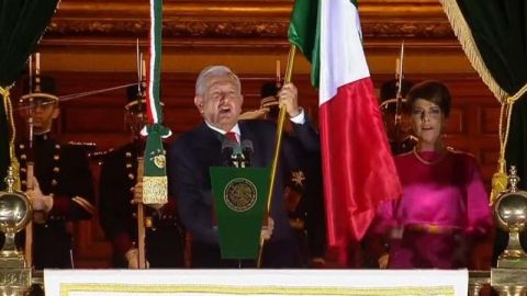 "Muera la corrupción, el clasismo y el racismo", dice López Obrador