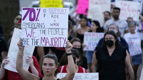 Jueza dictamina que Arizona puede aplicar la prohibición casi total del aborto