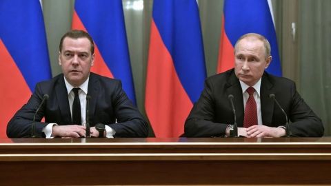 El ex presidente ruso Dmitri Medvédev desafió a la OTAN