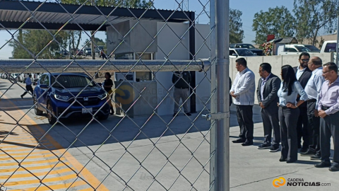 Inauguran carril de ''pases médicos'' en la garita de Otay en Tijuana