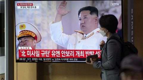 Kim Jong-Un envía 12 aviones de combate a frontera con Corea del Sur
