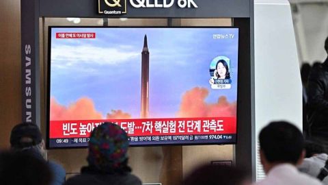 Corea del Norte dispara dos misiles balísticos; suman 8 lanzamientos
