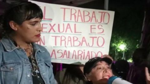 Trabajadoras sexuales protestan contra iniciativa de María Clemente
