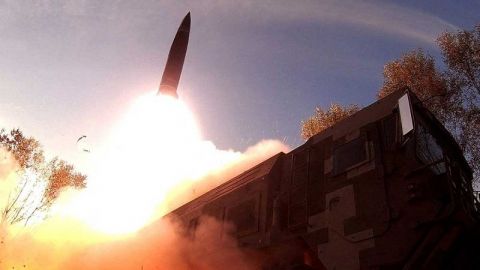 Corea del Norte dispara nuevo misil y cae cerca de Corea del Sur