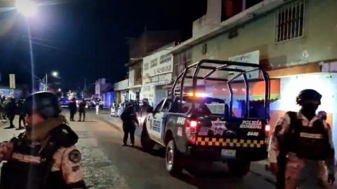 Suman 12 muertos y tres heridos tras ataque armado en bar de Guanajuato