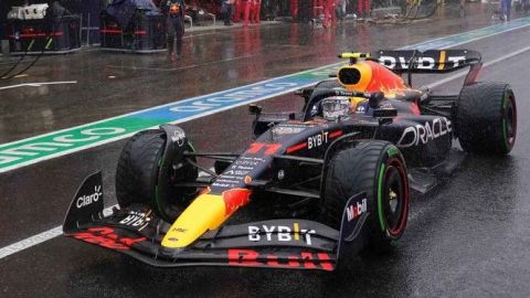 FIA propone acuerdo a Red Bull; Hamilton no acepta un ‘jalón de orejas’