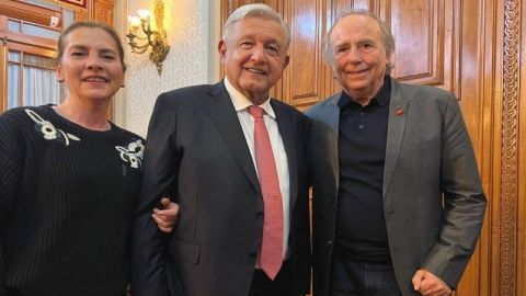 López Obrador recibe en Palacio Nacional a Joan Manuel Serrat
