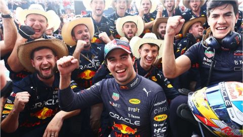 Checo Pérez tras el campeonato de constructores: 'Muy orgulloso de ser campeón'