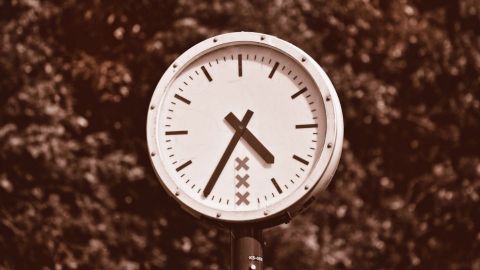 Horario de Verano 2022: ¿Cuándo acaba, se adelanta o atrasa el reloj?