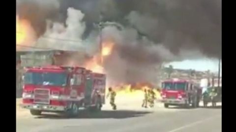 VIDEO: Impactante incendio en Ensenada