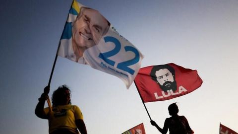 Lula amplía su ventaja sobre Bolsonaro antes de segunda vuelta en Brasil