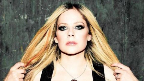 ¿Irreconocible? Avril Lavigne sorprende a sus fans con cambio de look